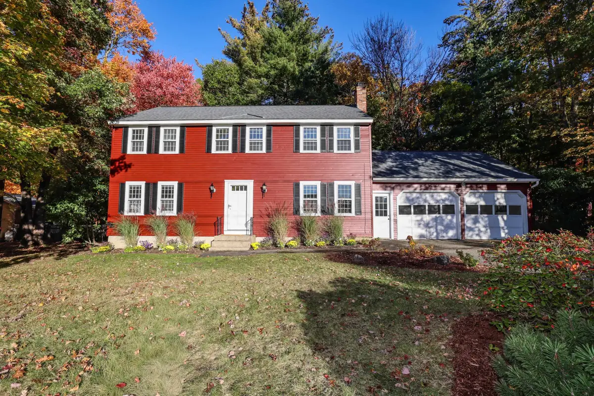 10 Chaucer Road, Nashua, NH 03062 - #1