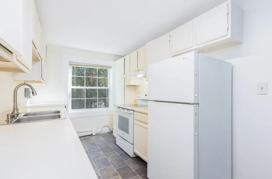 673 South Street #1, Portsmouth, NH 03820 - #3