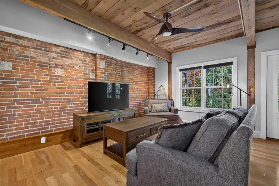 7 Chester Road #305, Derry, NH 03038 - #3