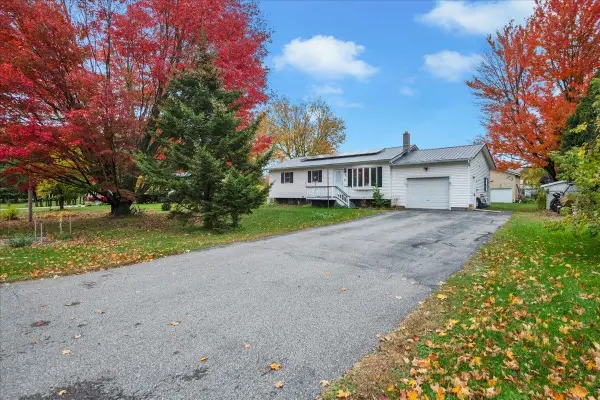 68 Arrowhead Avenue, Milton, VT 05468