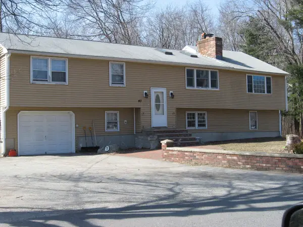 40 Chatham Circle, Salem, NH 03079