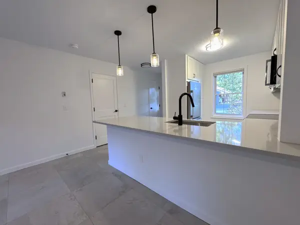 99  Hayes Avenue, South Burlington, VT 05403