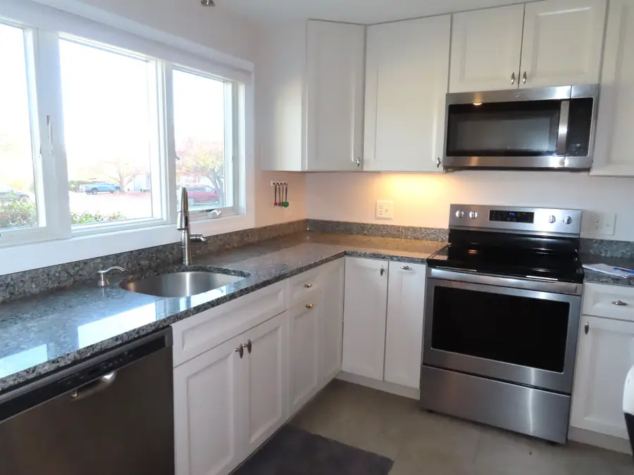 9 Skyview Circle, Keene, NH 03431 - #3