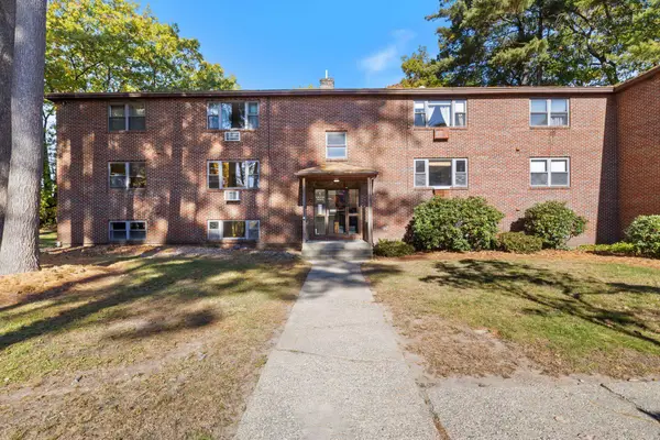 1 Brook Road #101, Salem, NH 03079