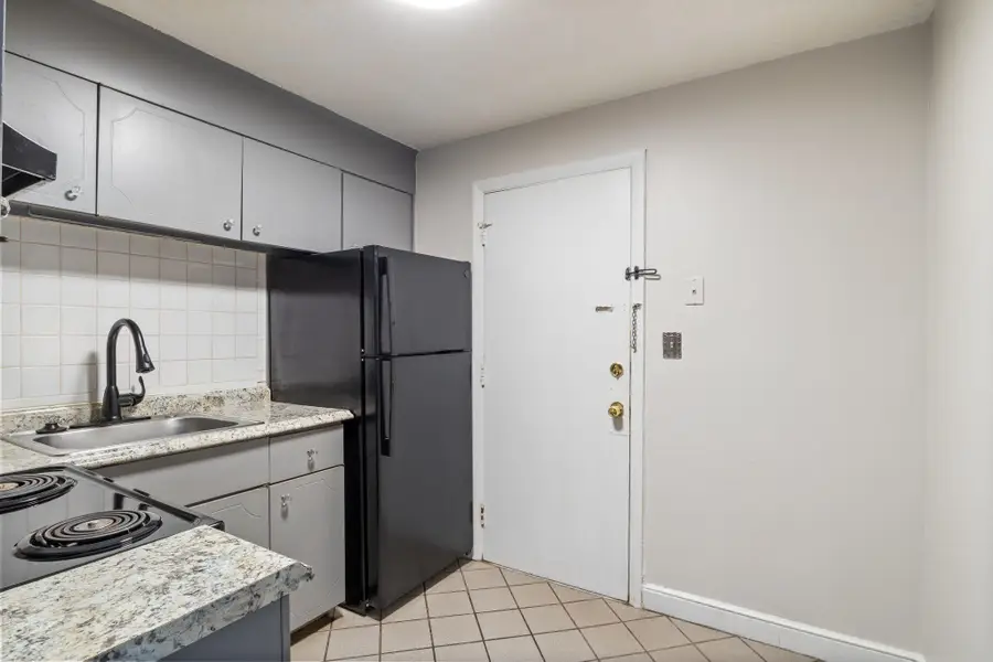 1 Brook Road #101, Salem, NH 03079 - #3
