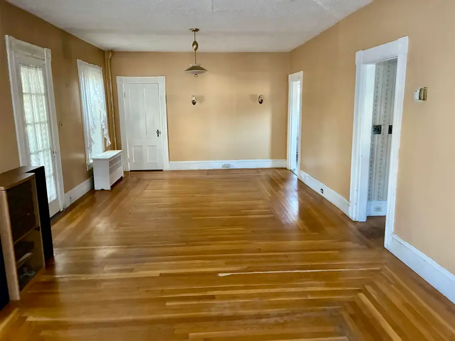 122 Riley Avenue, Manchester, NH 03103 - #2