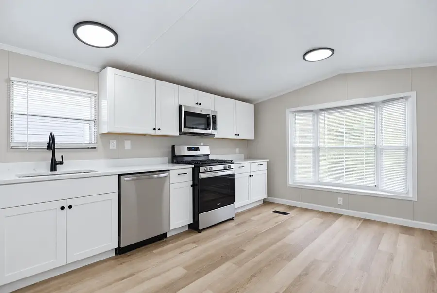 24 Elizabeth Drive, Boscawen, NH 03303 - #2