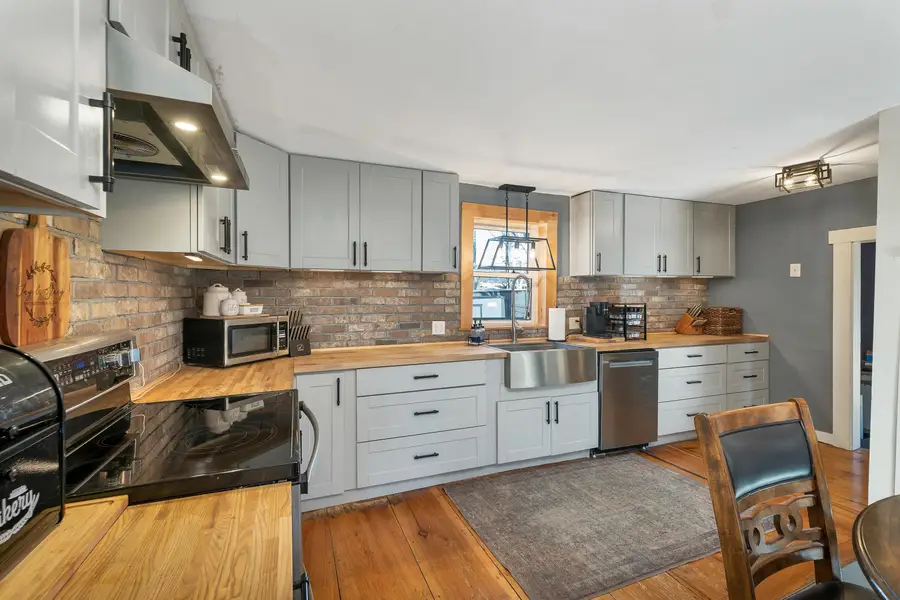 241 Pembroke Street, Pembroke, NH 03275 - #3