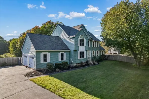 33 Londonderry Road, Windham, NH 03087