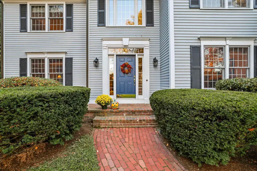 17 Puritan Drive, Bedford, NH 03110 - #2