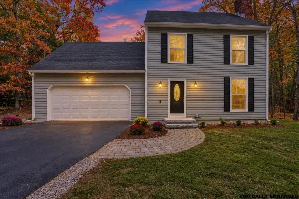 62 Grafton Drive, Bedford, NH 03110