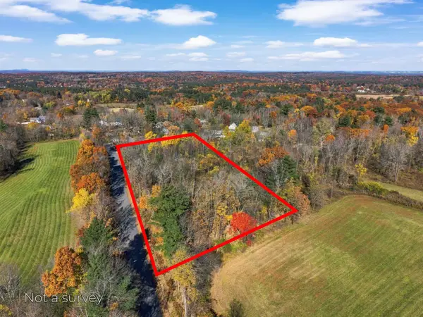 8 Warner Hill Road, Derry, NH 03038