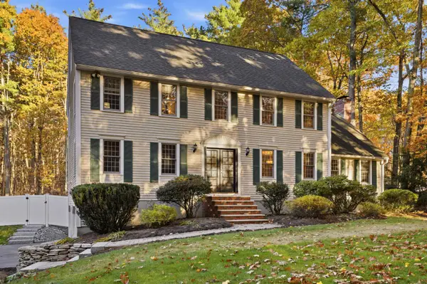 24 Hazelnut Lane, Londonderry, NH 03053
