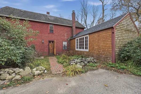 62 Kingston Road, Plaistow, NH 03865