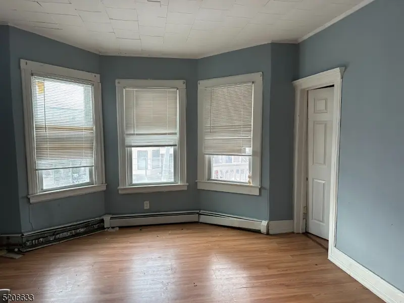 20 Girard Ave, East Orange, NJ 07017 - #1