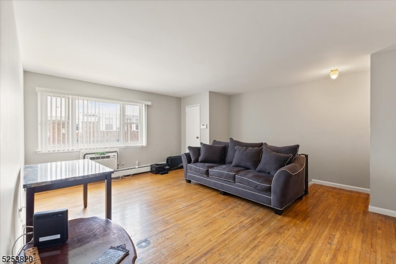 55B Gramercy Gdns, Middlesex Boro, NJ 08846 ERA