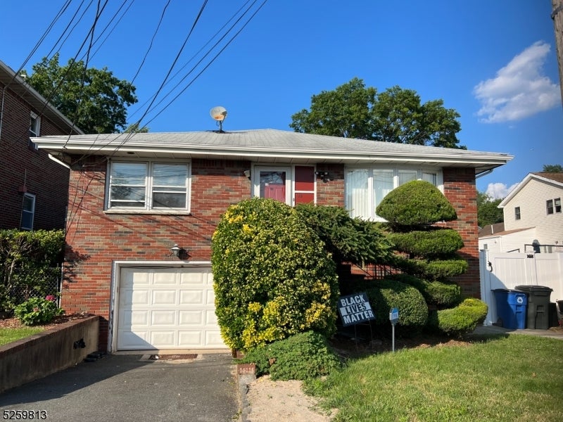 12 Berkshire Ave, Paterson City, NJ 07502 ERA