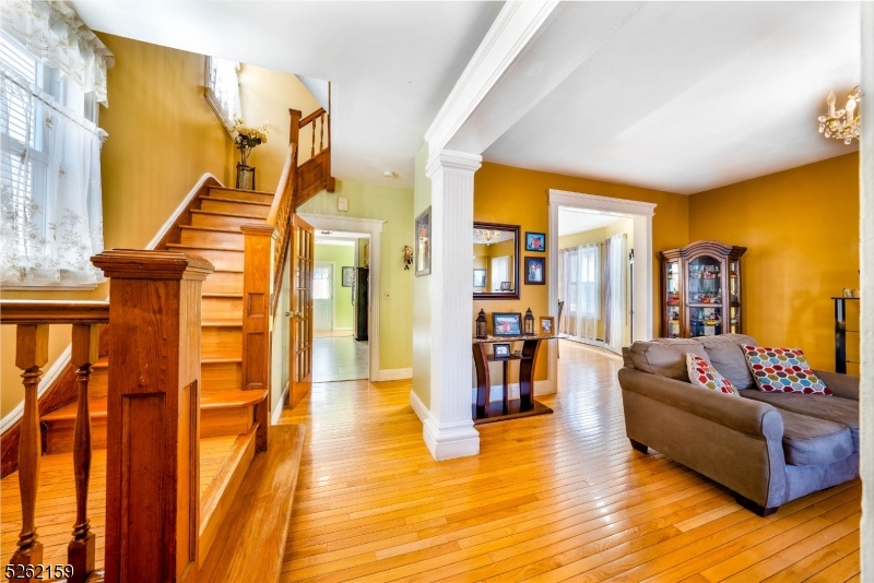 720 Canton St, Elizabeth City, NJ 07202 ERA