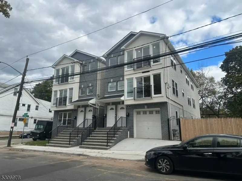 82 S Devine Street, Newark, NJ 07106 - Image #3