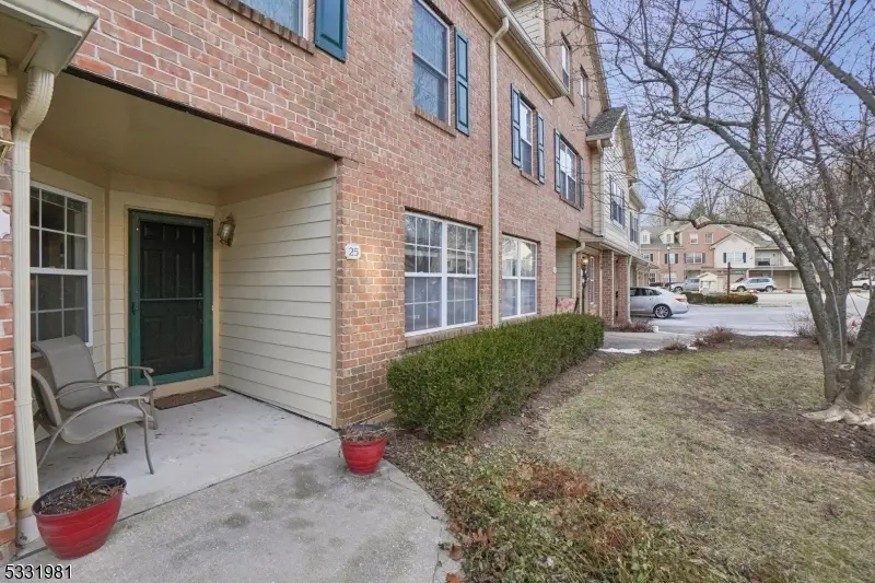 25 Cadence Ct, Morris, NJ 07960 - #1