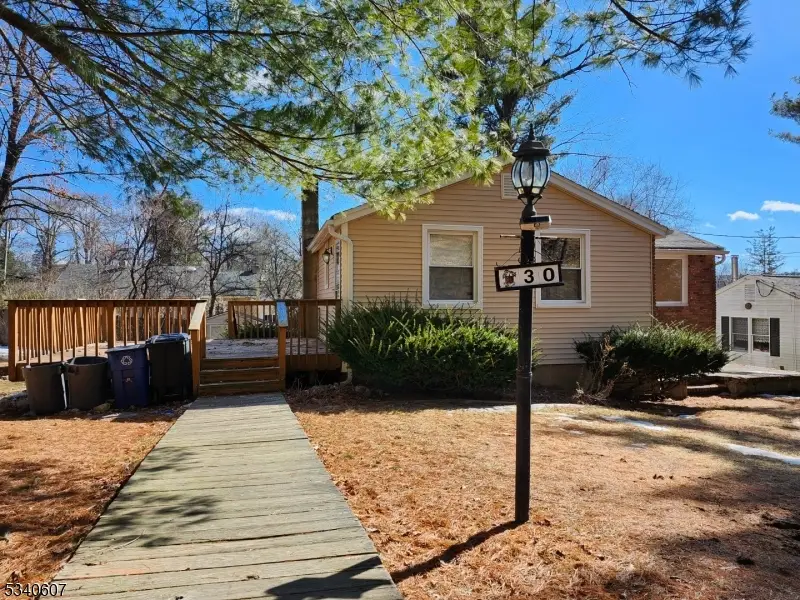 30 Hemlock Ln, West Milford, NJ 07480 - Image #3