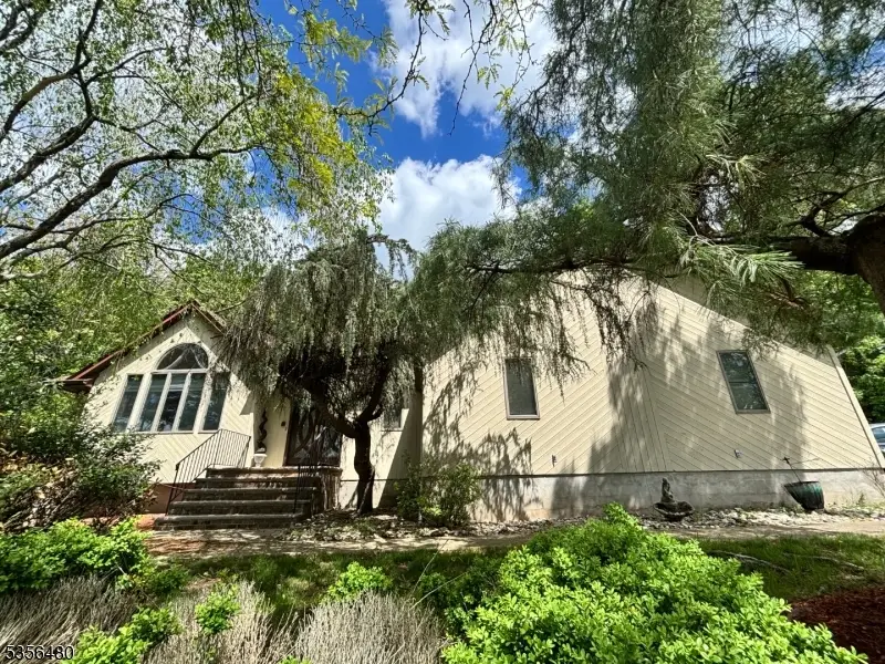 67 Westview Rd, Wayne, NJ 07470 - Image #2