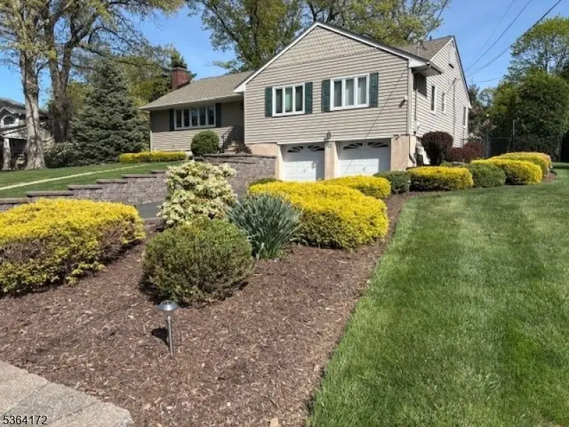 64 Evergreen Dr, North Caldwell, NJ 07006 - Image #2