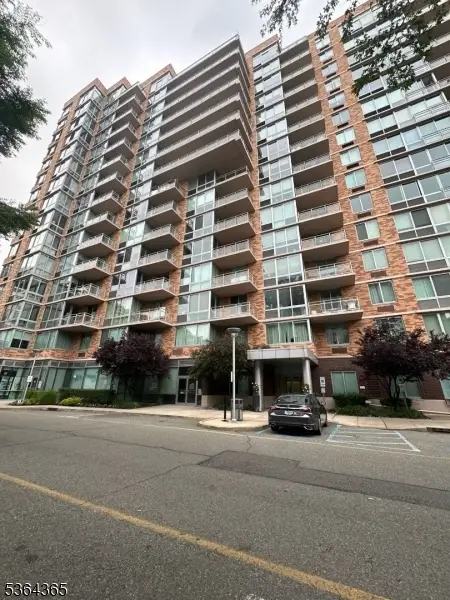 316 Hudson Park #316, Edgewater Boro, NJ 07020