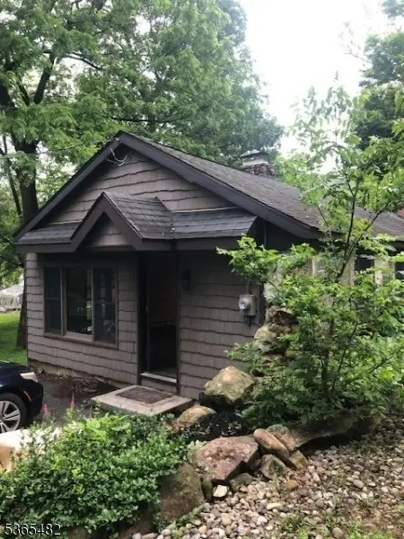 6 Mountain Ave, Mount Olive Twp., NJ 07836