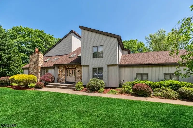 81 Columbus Ave, Totowa, NJ 07512 - Image #2