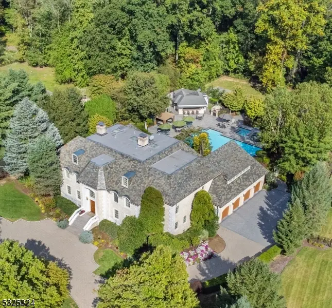 9 Meadow Ct, Montville, NJ 07405 - Image #2