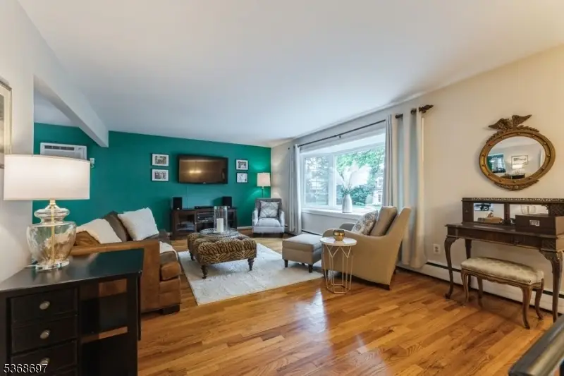 117 Morton Dr, Ramsey, NJ 07446 - Image #2