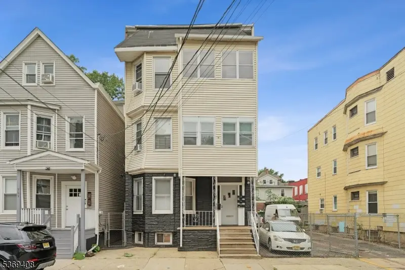 787 S 17th St, Newark, NJ 07103 - Image #1