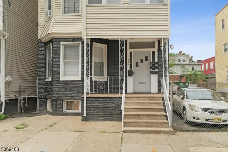 787 S 17th St, Newark, NJ 07103 - Image #3