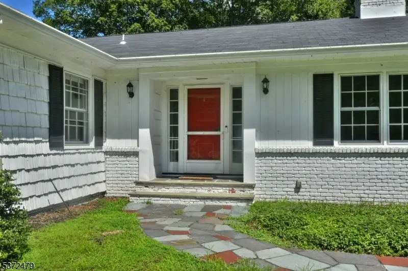 47 Twin Brooks Rd, Saddle River, NJ 07458 - Image #3