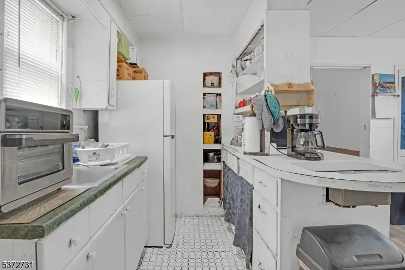 100 Grant Ave, Harrison, NJ 07029 - Image #3