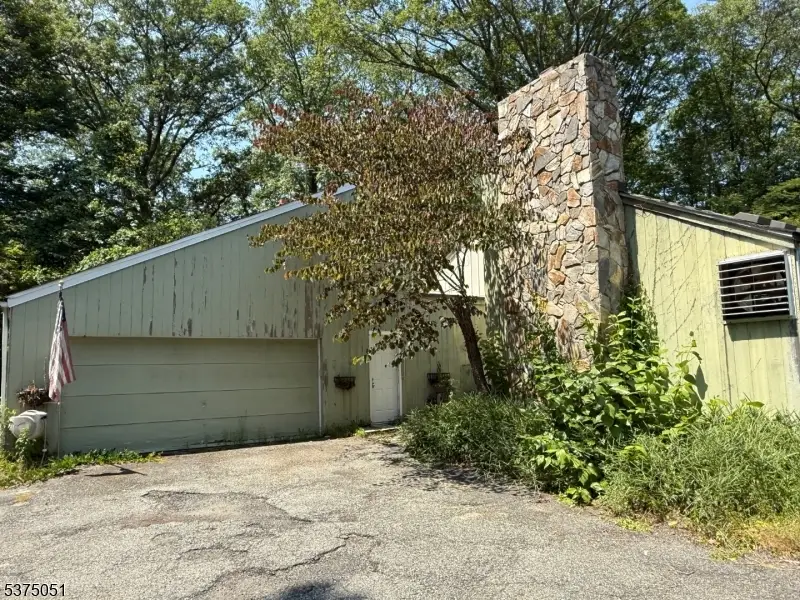 83 Timberbrook Rd, Rockaway Township, NJ 07866 - Image #3