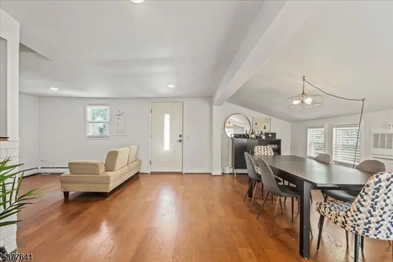 15 Dalewood Rd, Wayne, NJ 07470 - Image #3