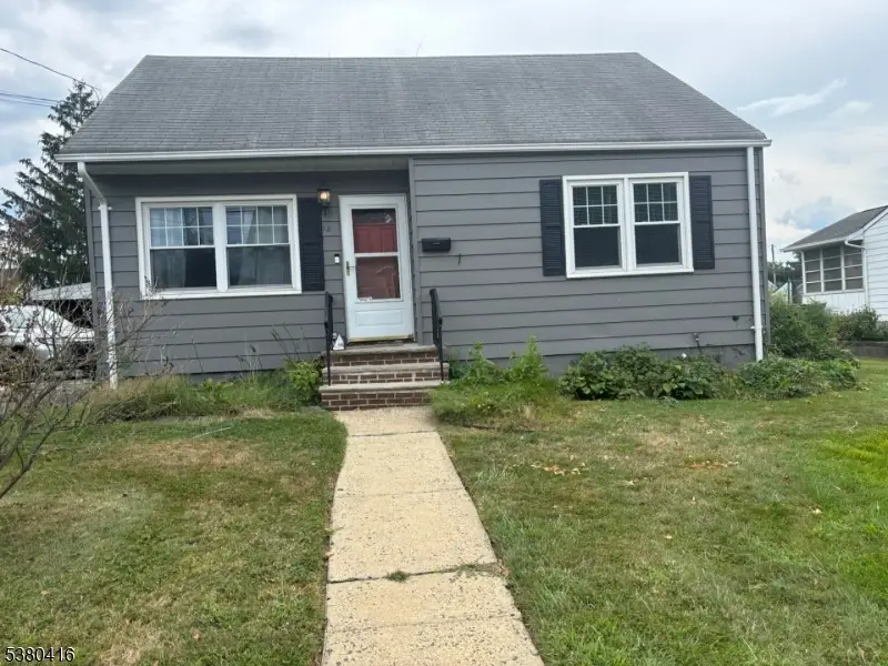 18 6th St, Sayreville, NJ 08872 - Image #1