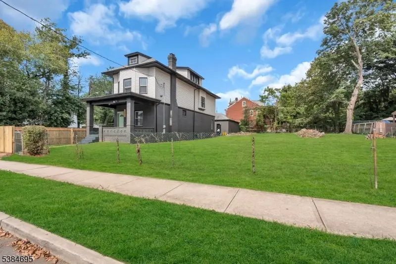 302 Bellevue Ave, Trenton, NJ 08618 - #3