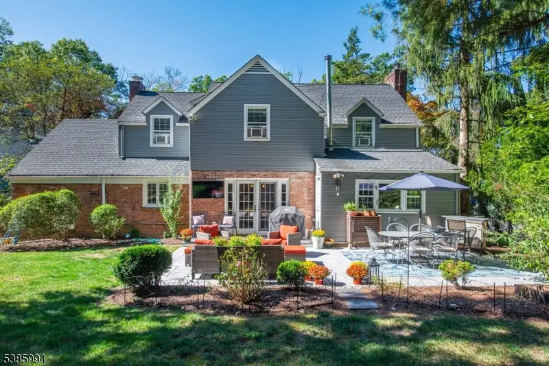 100 Forest Ave, West Caldwell, NJ 07006 - Image #2