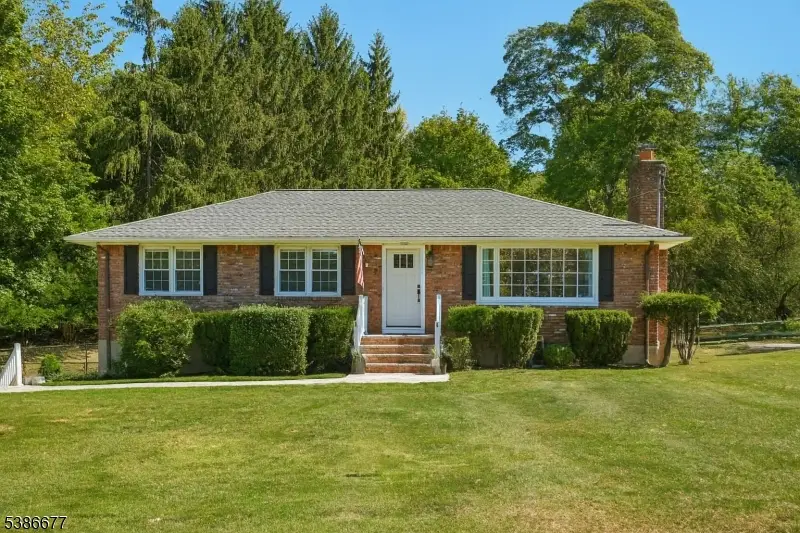 812 Black Oak Ridge, Wayne, NJ 07470 - Image #1