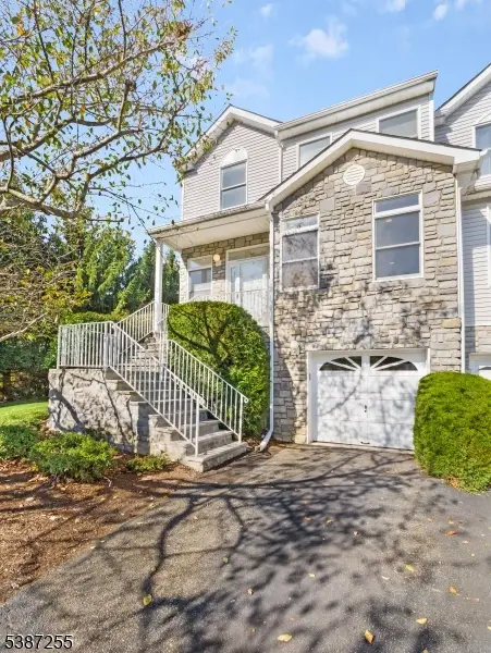 52 Wiley Ct, Parsippany Troy Hills, NJ 07950 - Image #2