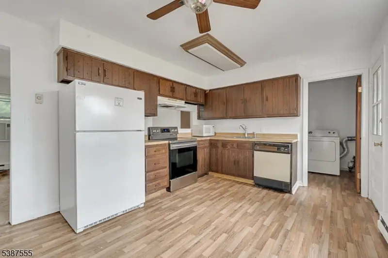 97 Sydney Pl, Franklin Township, NJ 08873 - Image #3