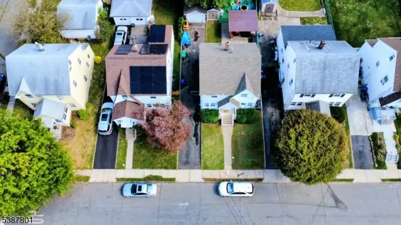 154 Carpenter St, Belleville, NJ 07109 - Image #3