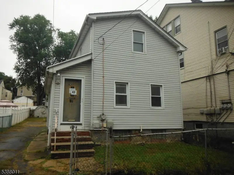 43 Charles St, Watsessing, NJ 07003 - Image #1