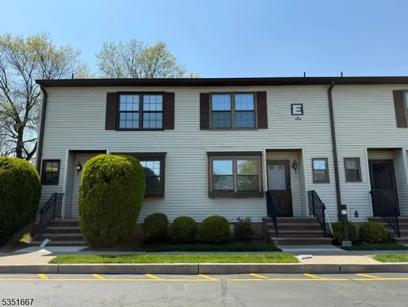 121 Dunham Ave, Edison, NJ 08817 - #1