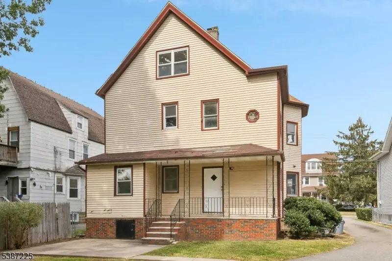 200 Montgomery St, Bloomfield, NJ 07003 - Image #1