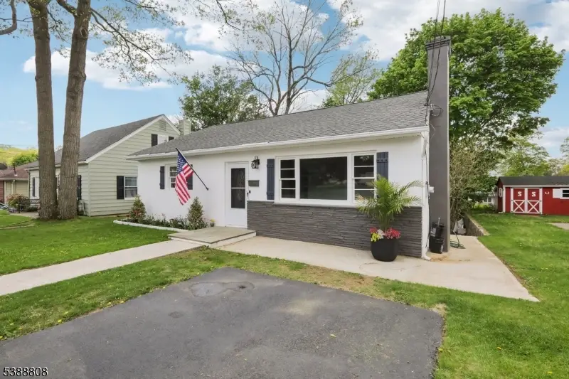 8 Oak St, Netcong, NJ 07857 - Image #2