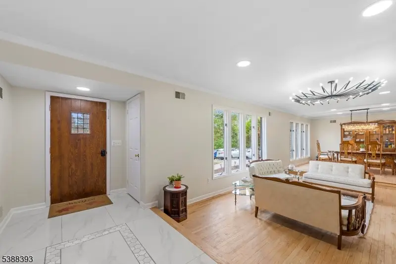 73 Wolfs Corner Rd, Green Township, NJ 07860 - Image #3